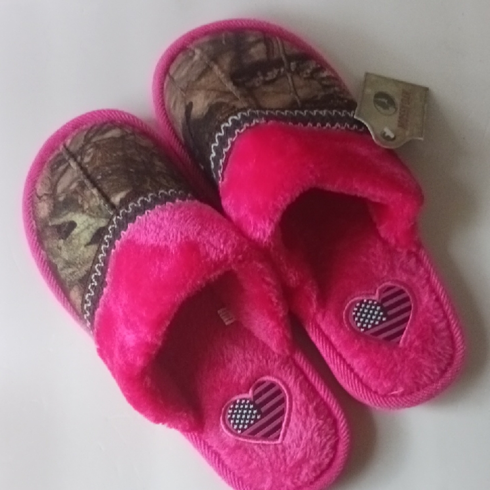 Mossy Oak Pink and Brown Women's Slippers